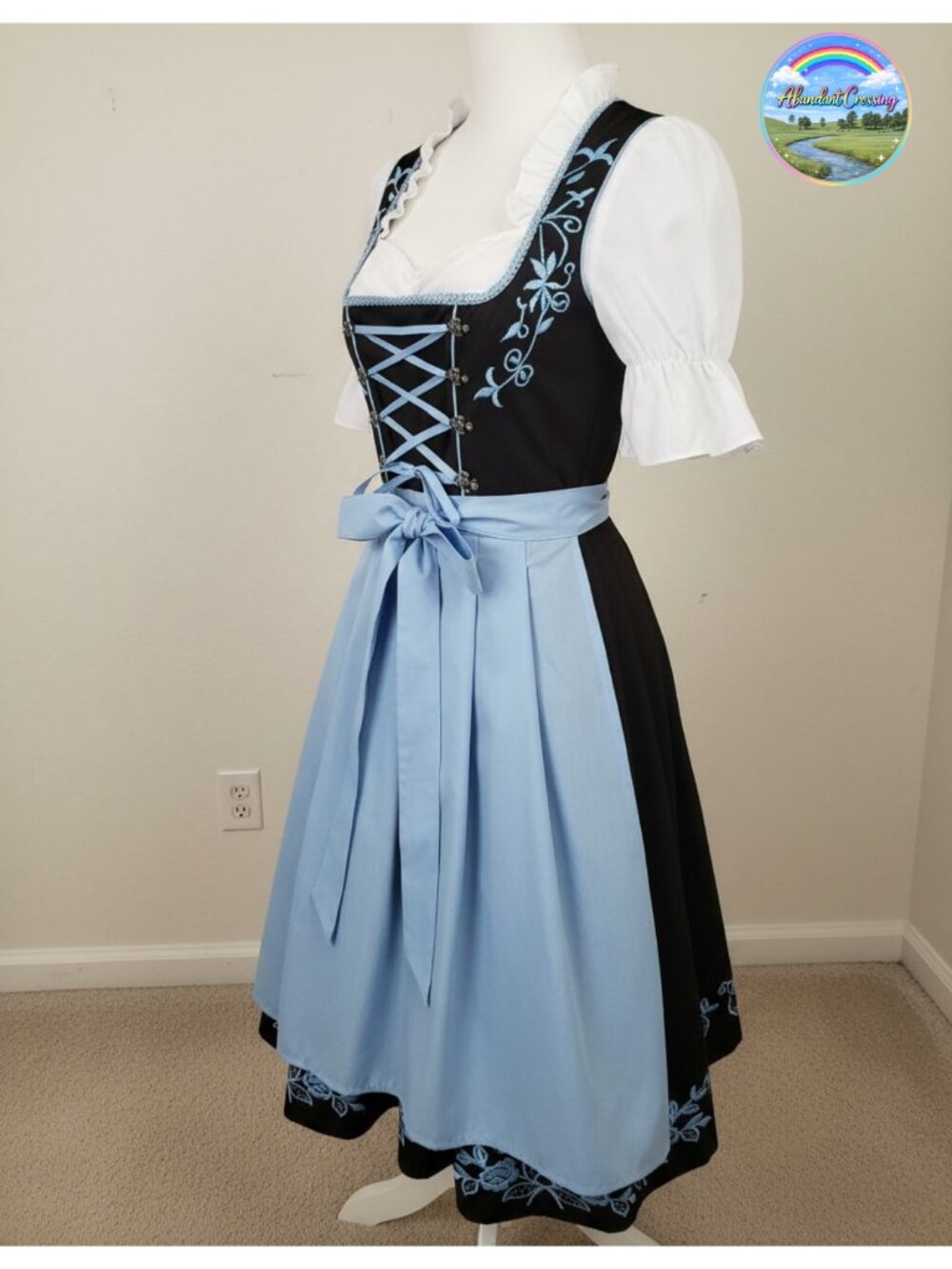 Dirndl Dress Costume 3 Piece Set Bavarian Oktoberfest Cosplay